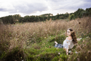 portrait d'Elise en pleine nature portrait d'Elise en pleine nature