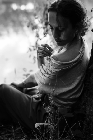 portrait d'Elise en pleine nature portrait d'Elise en pleine nature